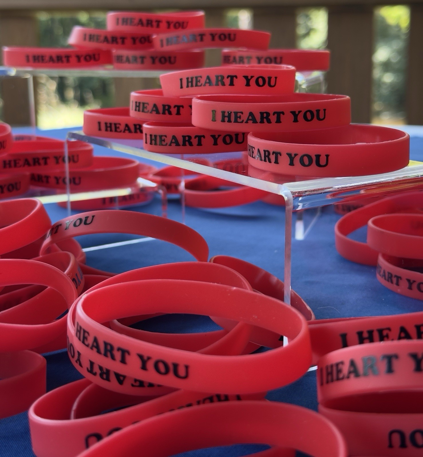 100 Red Silicone Heart Love Wristbands Bulk Fundraiser Party Favors Bracelets