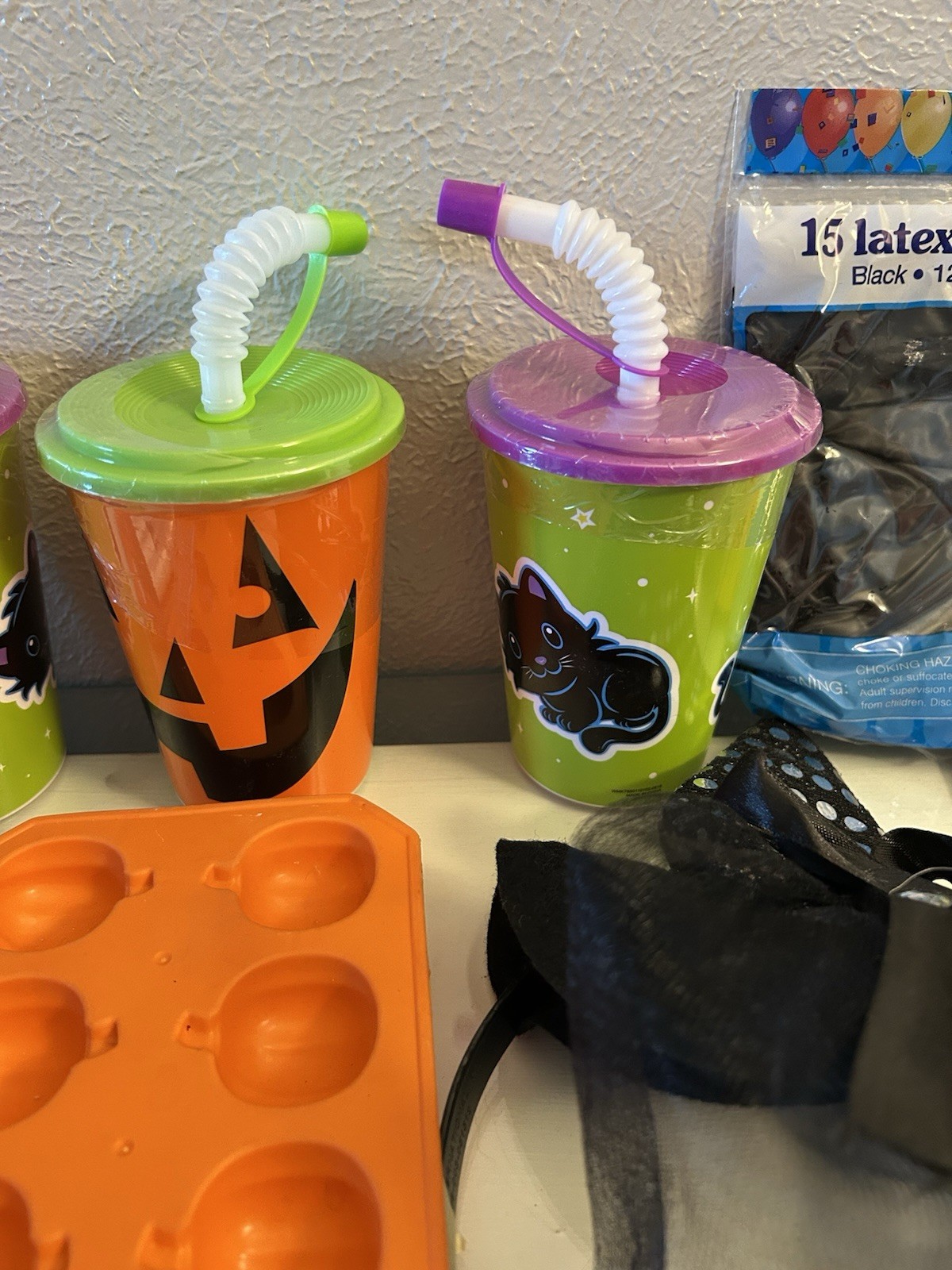 Lot Halloween Party 11 Items Kids fun, cups, plates, glow stick, headband,& more