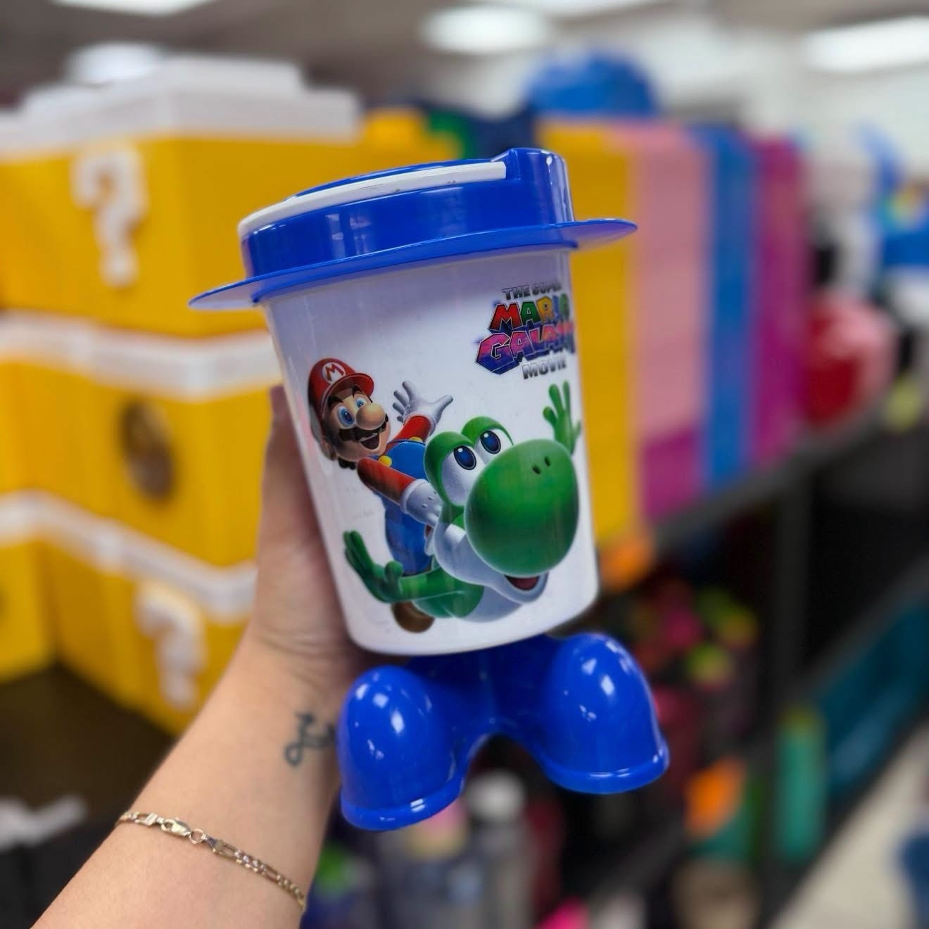Super Mario & Yoshi Dulcero 10 Plastic Party Candy Favor 15cm X 11cm Bucket