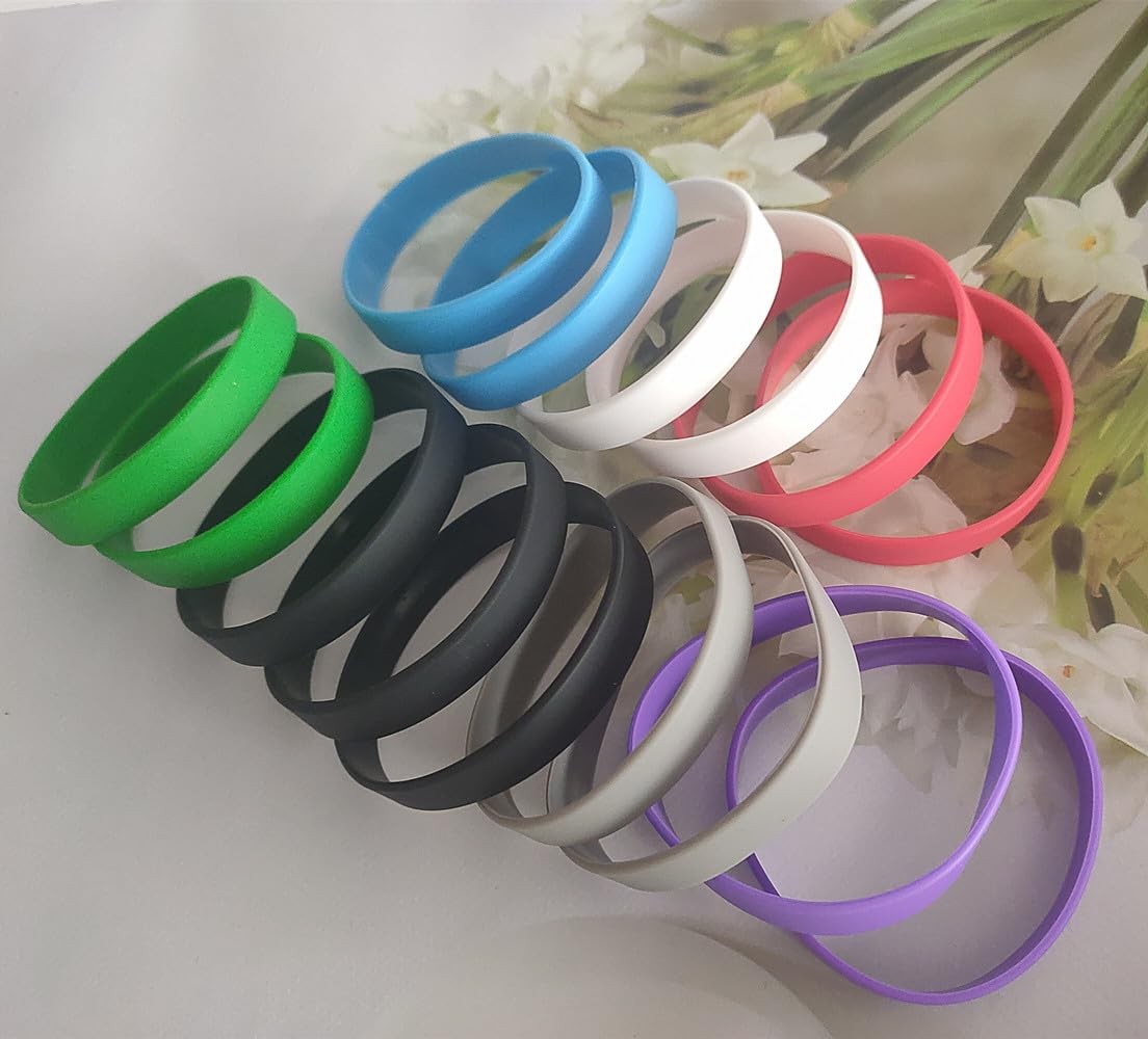 UQUABESO 15 Pcs Rubber Medium, Black, White, Grey, Red, Blue, Green, Purple
