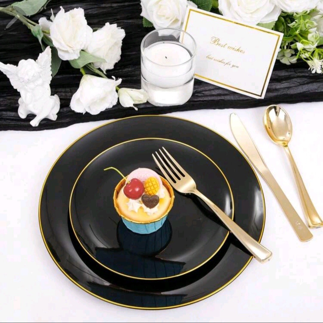 Plastic Party Plates Dinnerware Set