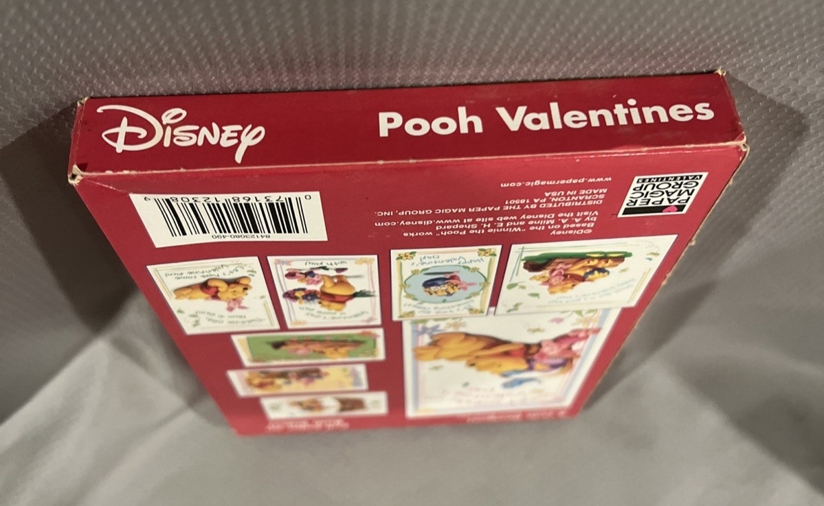 NEW IN BOX Disney Winnie The Pooh Valentines Cards 32 Per Box 8 Designs