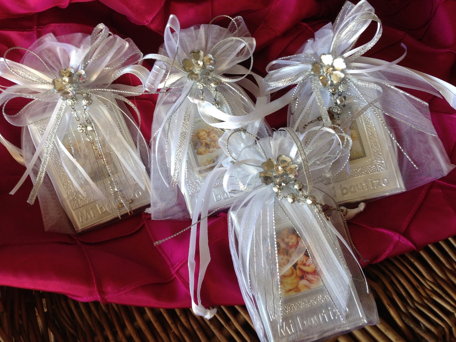 24 Pcs Baptism Favors White/Recuerdos Para Bautizo En Repujado Blancos