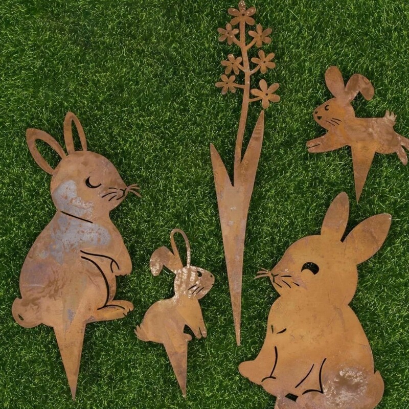 Rusty Stake Rabbit Shaped Statue for Spring Outdoor Sculpture Decoration