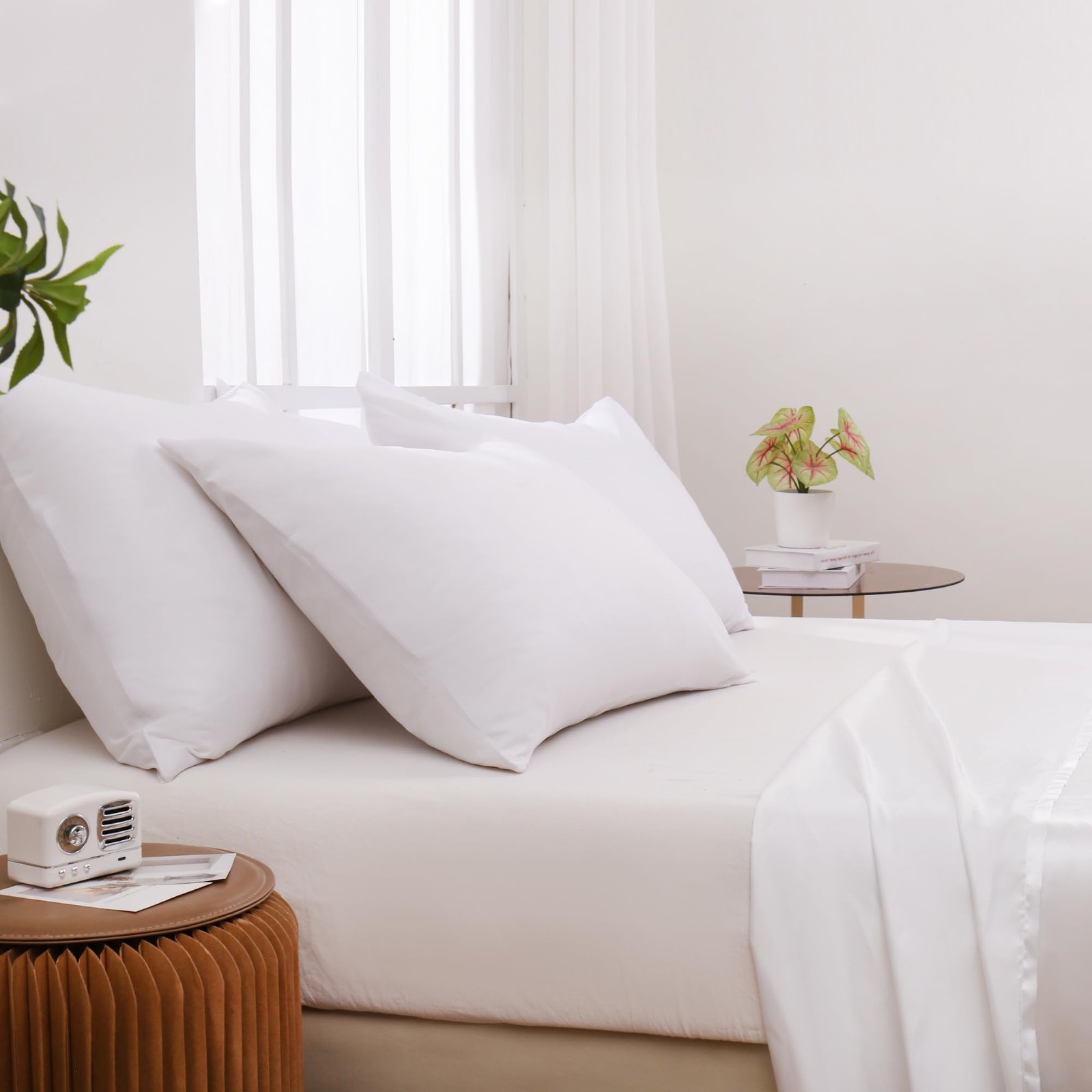White Pillowcases Standard 4 Pack, 20×26 Pillow Cases with Envelope Closure, …