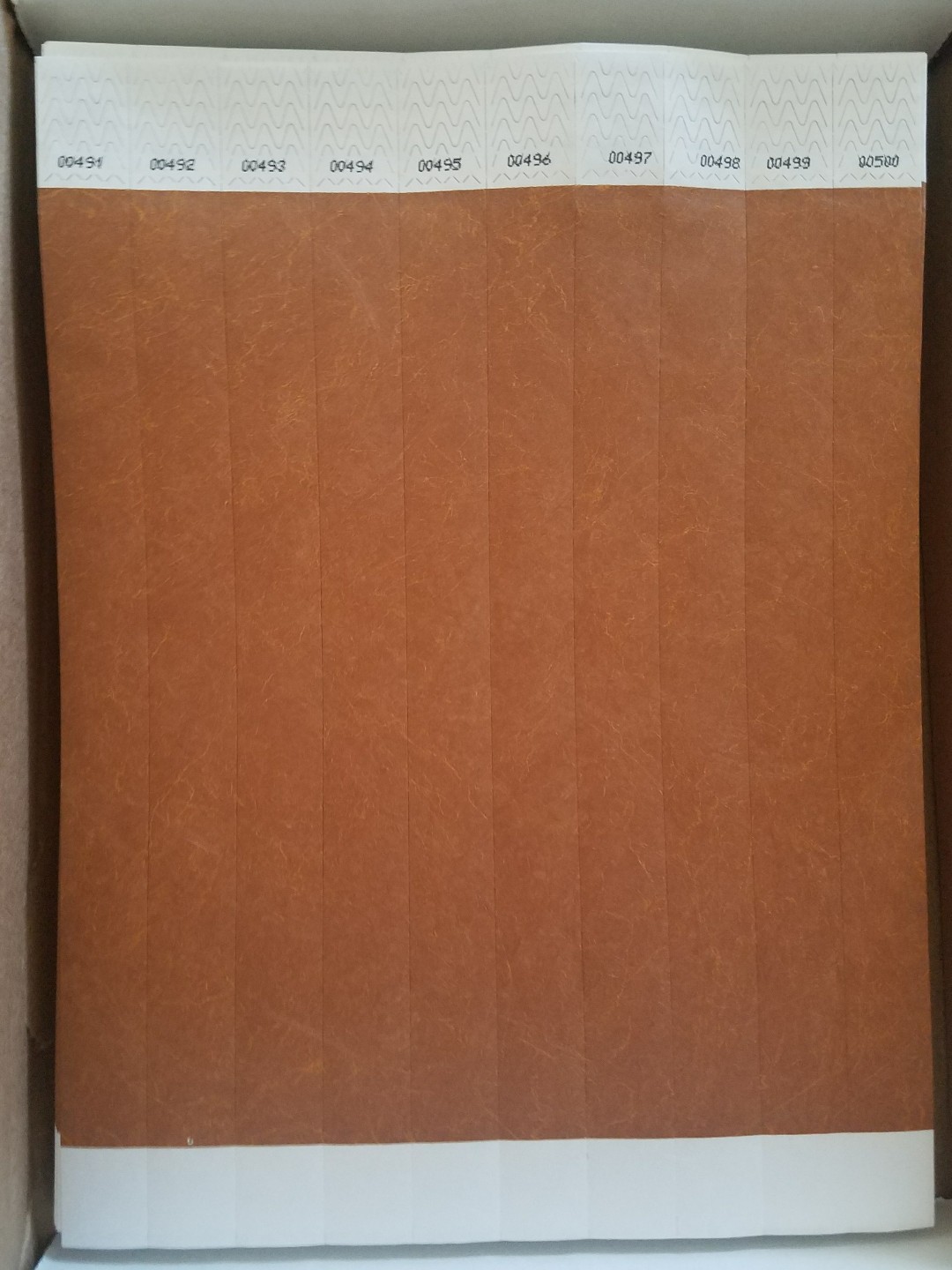 100 3/4″ BROWN TYVEK WRISTBANDS, BROWN PAPER WRISTBANDS, WRISTBANDS FOR EVENTS