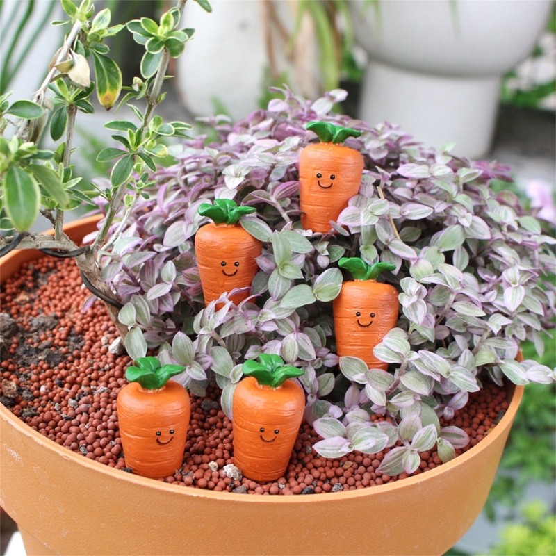 Easter Stake Carrot Shaped Statue for Spring Outdoor Sculpture Decoration