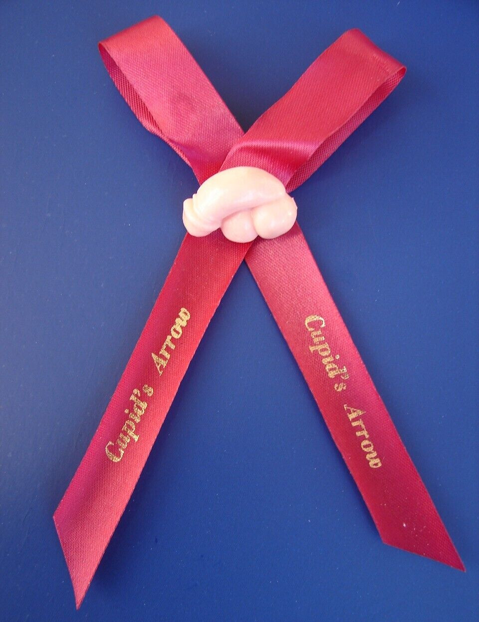 1970’S VINTAGE Valentine Cupids Arrow PENIS Ornament Pin Ribbon Joke Gay NOS