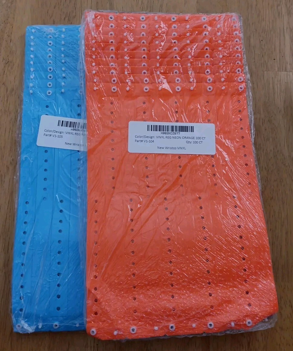 200 3/4″ ASSORTED PLASTIC/VINYL WRISTBANDS, ARM BANDS (100pc Orange 100pc Blue)