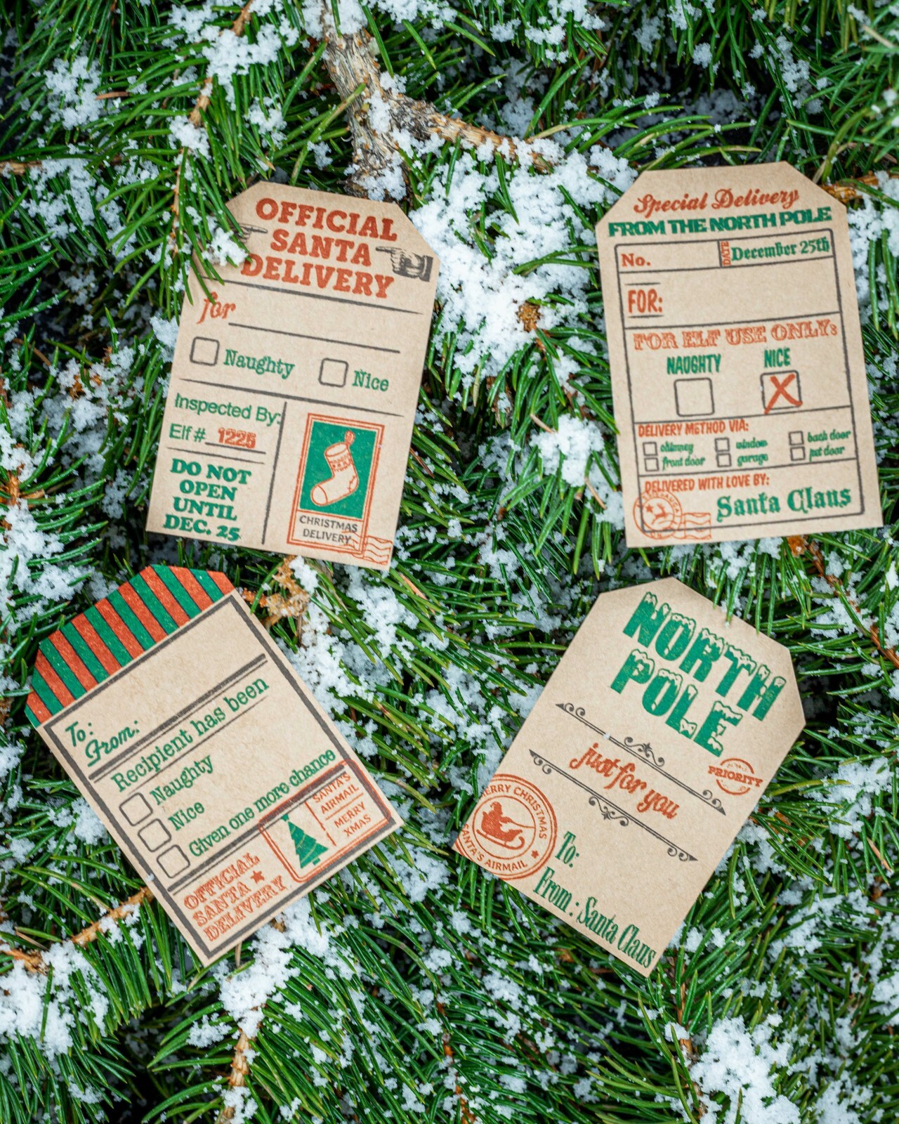 Santa Vintage 4 Designs Gift Present Tags, 2 x 3 Inches, 100 Labels on a Roll