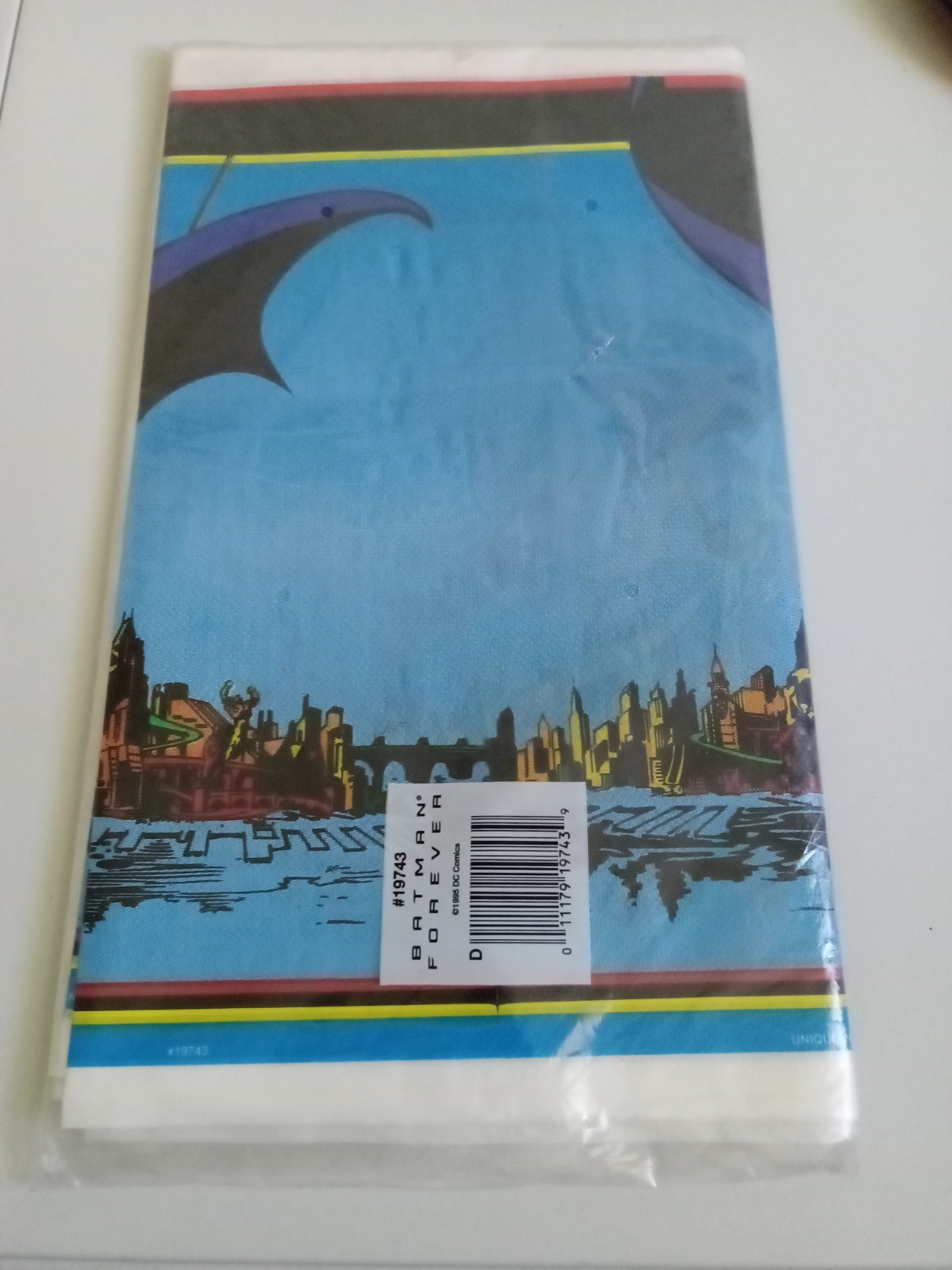 1995 DC Comics, Batman Forever Party Plastic Tableclover 54 In X 84 In