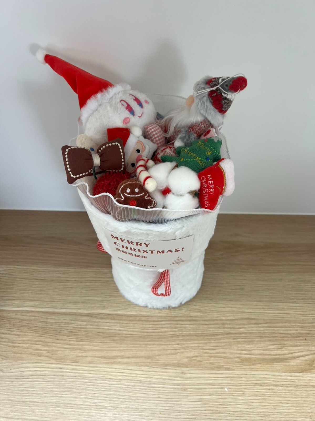 Festive Gift Plush Toy Bouquet, Christmas Present for Girlfriend or Family