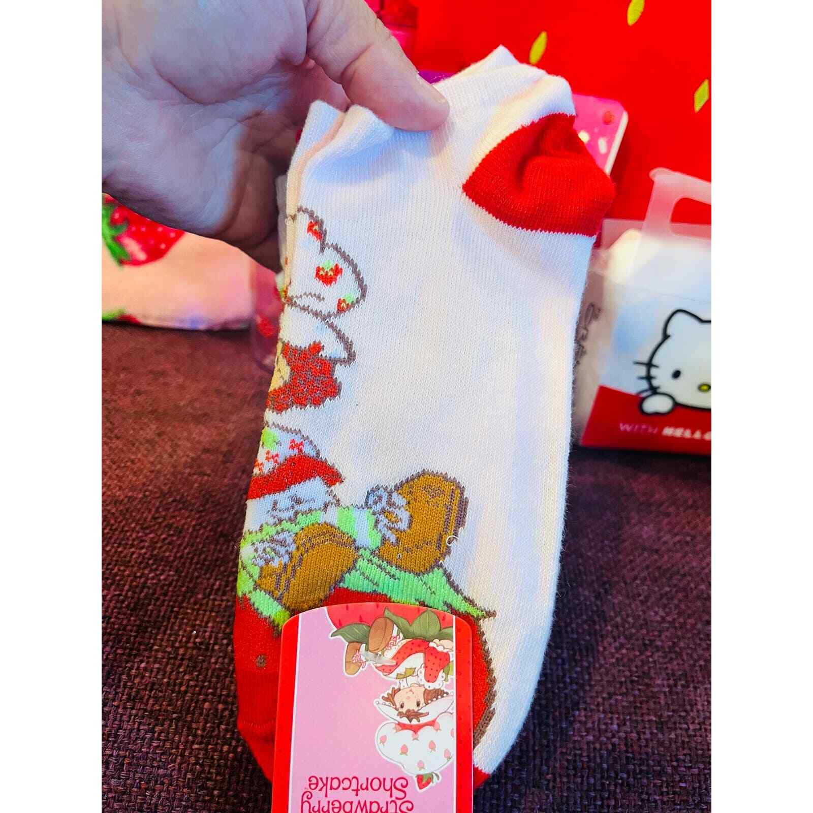 Strawberry shortcake and Hello kitty bundle
