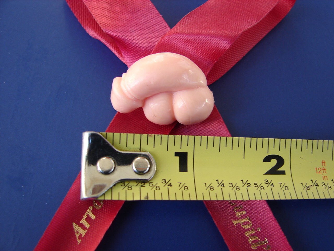 1970’S VINTAGE Valentine Cupids Arrow PENIS Ornament Pin Ribbon Joke Gay NOS