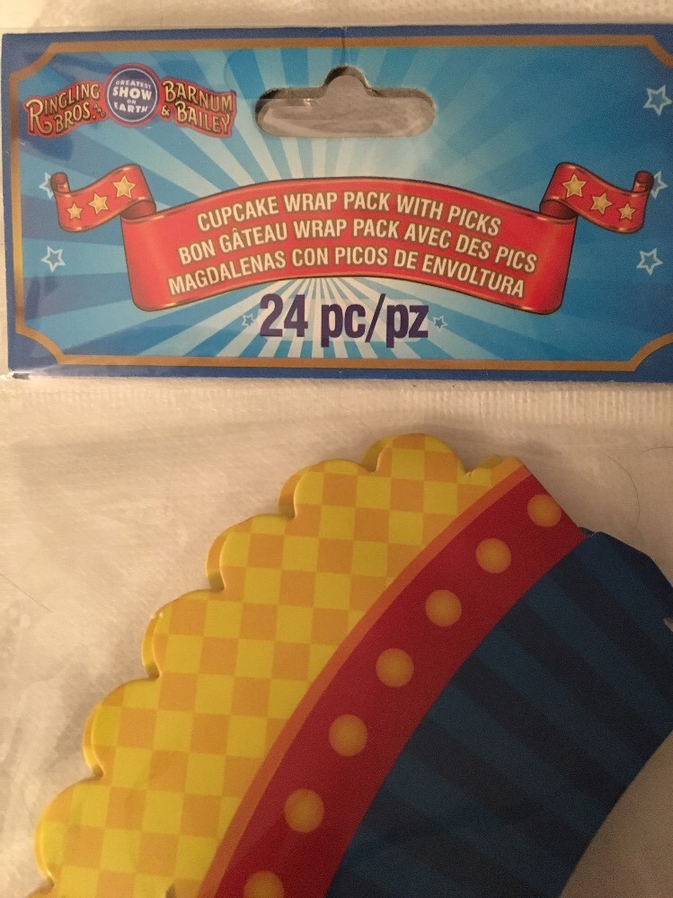 CIRCUS CUPCAKE WRAPPERS 24p Ringling Brothers Barnum Bailey Circus w/Horse Picks