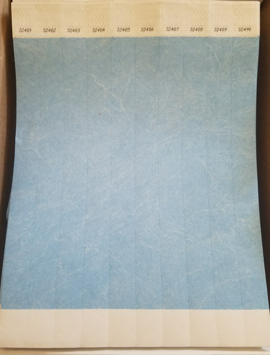 100 3/4″ LIGHT BLUE TYVEK WRISTBANDS, PAPER WRISTBANDS, WRISTBANDS FOR EVENTS