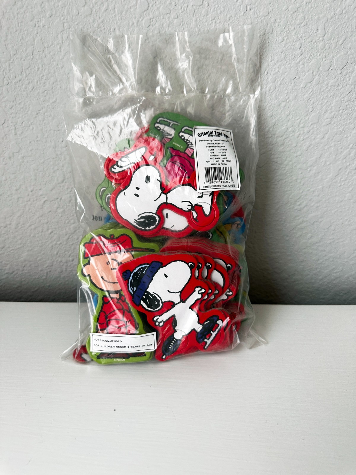 NEW! 50+ Peanuts Gang Charlie Brown Christmas Cardboard Finger Puppets 13710728