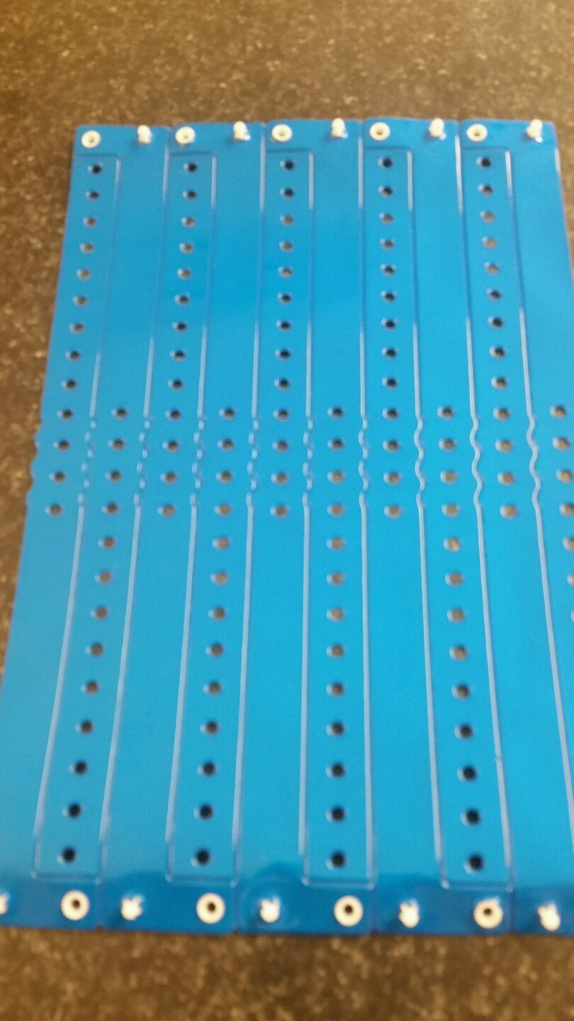 500 3/4″ NEON BLUE VINYL WRISTBANDS ,NEON BLUE VINYL ARM BANDS