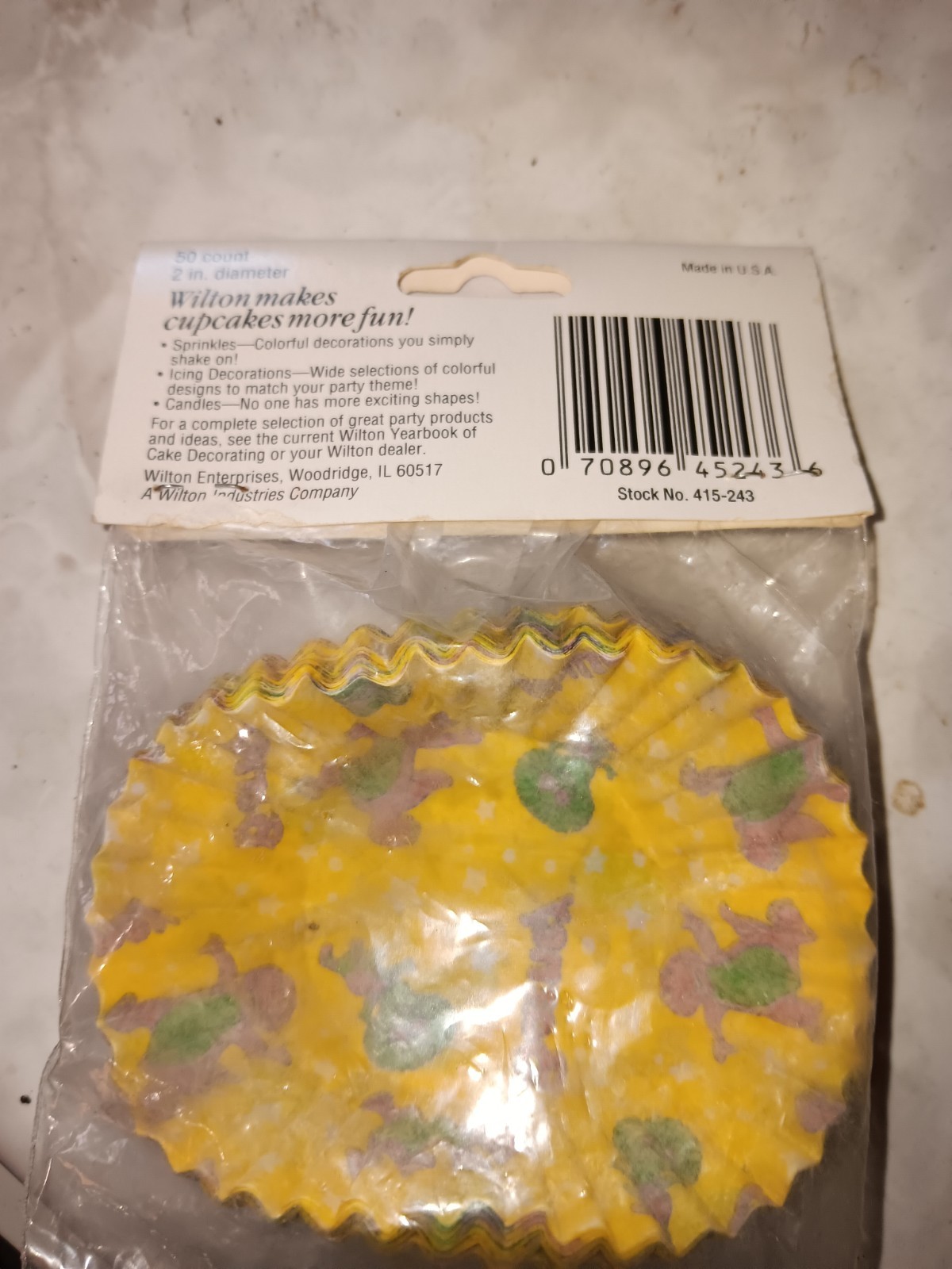 Barney Standard Size Cupcake Baking Party Cups 50ct 2 ” Vintage 1993 Wilton NOS