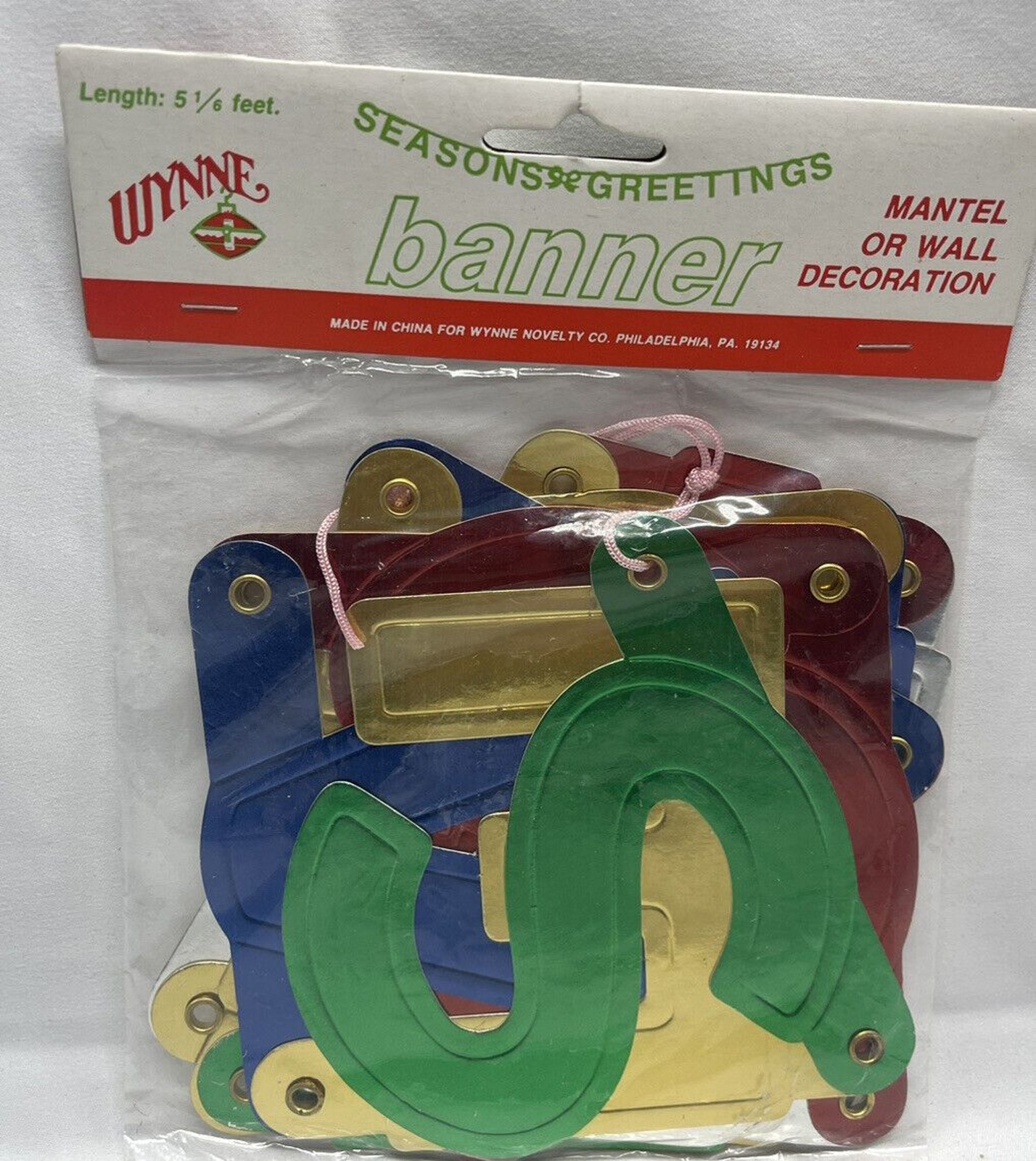 Wynne Seasons & Greetings Banner Vintage Paper Art Wall Decor 5 1/6 Feet NEW