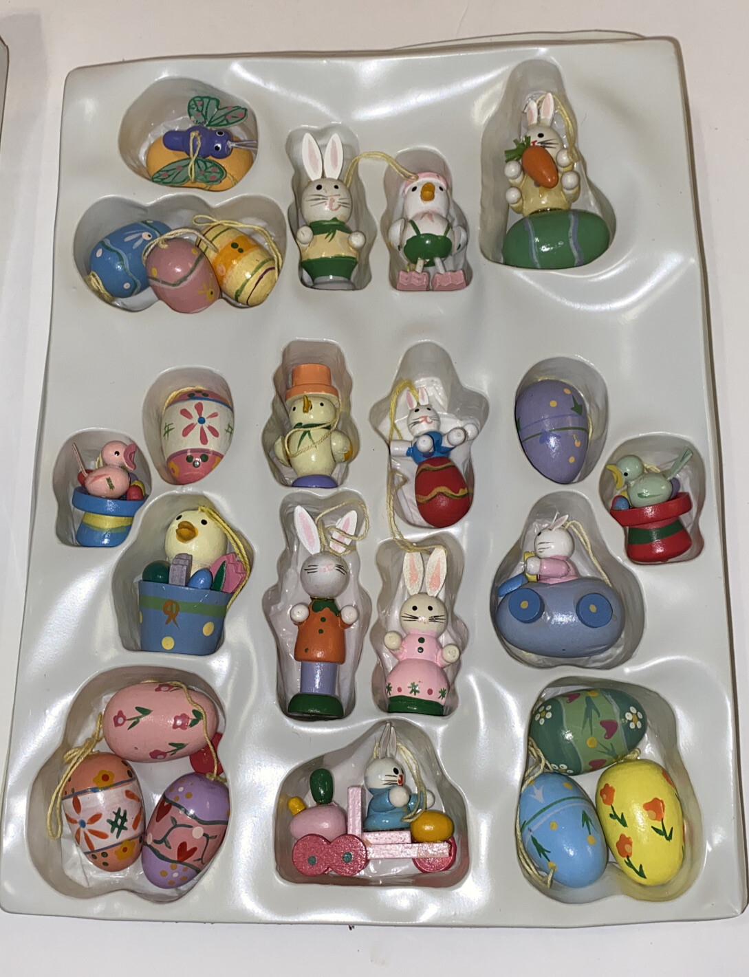 Vintage Easter Parade Ornament Set 24 Pc Brand New In Box