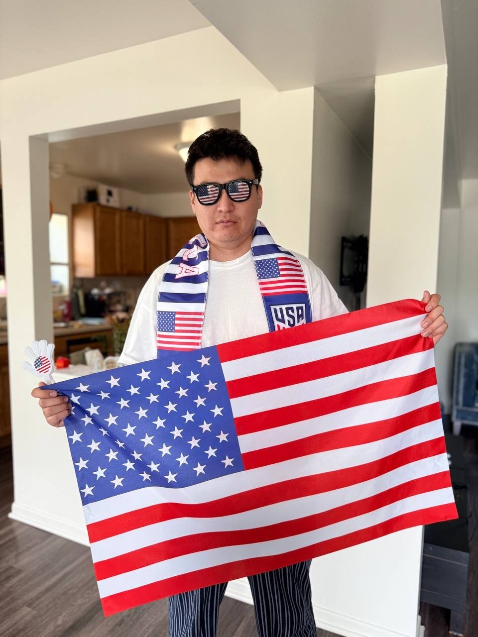 USA Football Fan Gear Flag Scarf Fan Glasses Watch Party Set